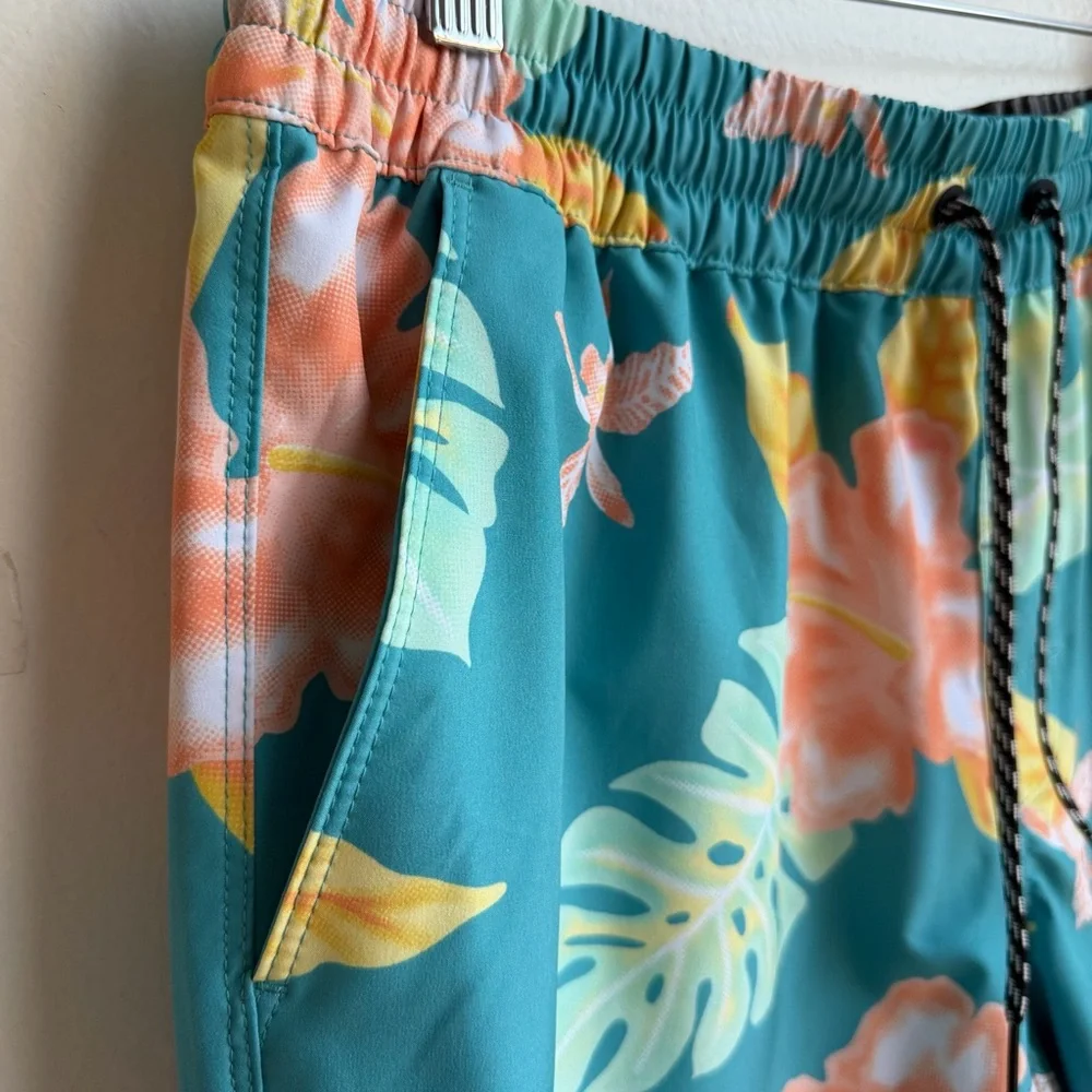 Hurley Men's Size M Volley Elastic Waist Hana Bay Green Swim Trunks Board Shorts